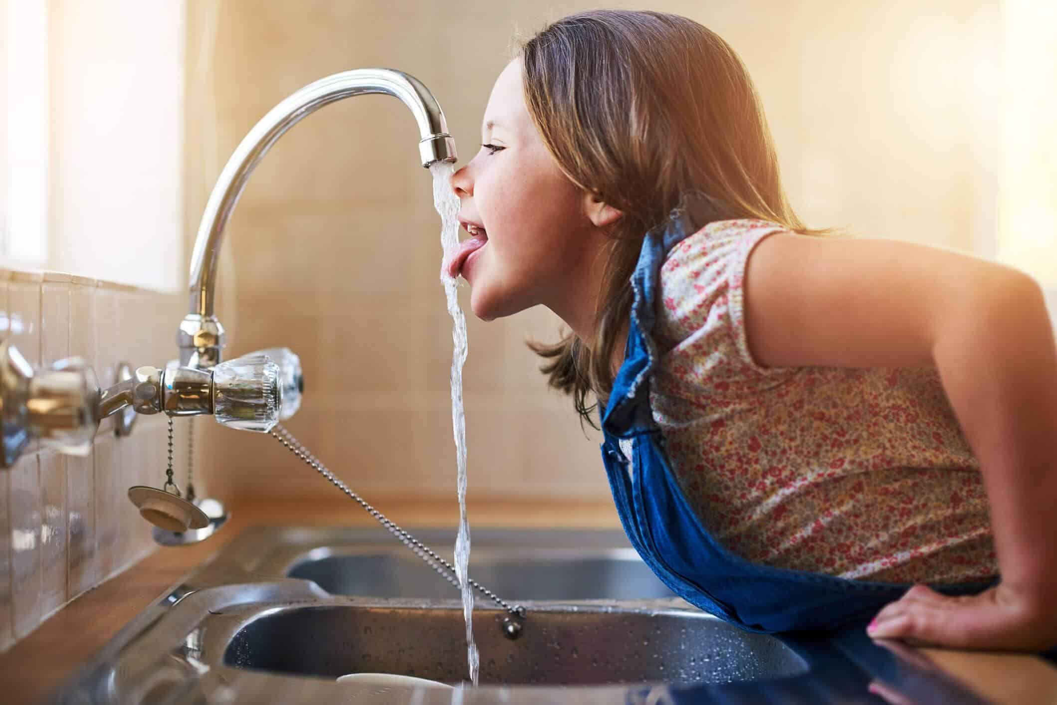 Acqua del Rubinetto con Odore di Uovo: Come Risolvere il Problema